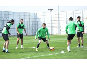 Atiker Konyaspor, Başakşehir hazırlıklarını sürdürdü