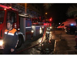 İzmir’de korkutan iş yeri yangını
