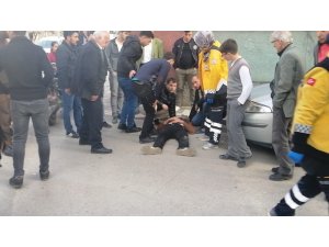 Otomobil ile şarjlı bisiklet çarpıştı: 1 yaralı