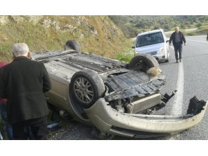 Takla atan aracın şoförü ölümden döndü