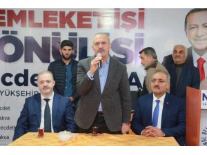AK Parti’li Kayatürk, bir günde 4 ilçesi ziyaret etti