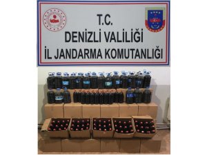 Jandarma bin 263 litre kaçak şarap yakaladı