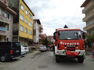 Suriyeli ailenin kaldığı evde çıkan yangın korkuttu