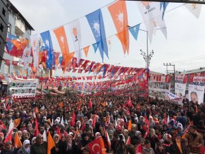 Horasan’da binlerce vatandaş AK Parti mitingine katıldı