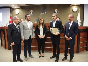 Çelik: "Adana’nın geleceği için istikrar önemli"