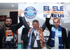 Taraftarlardan Fikret Yeni’ye destek