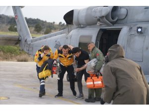 Gökçeada’da kalp krizi geçiren vatandaş helikopterle hastaneye ulaştırıldı