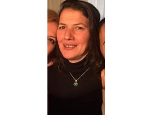 Kadına sokak ortasında kurşun yağdırdı