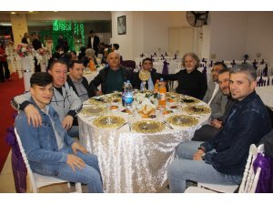 Demirtaş ve voleybolcular yemekte buluştu
