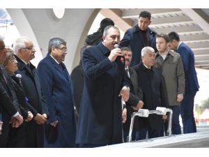 "Bu millet geleceğine, vatanına ve bayrağına sahip çıkacak"