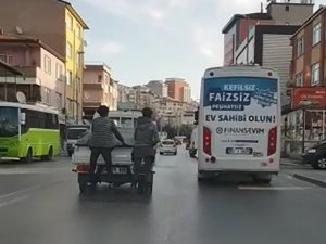 Patenli gençler, trafikte ölüme davetiye çıkarttı