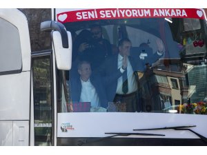 Yavaş'tan başkent sokaklarında seçim turu