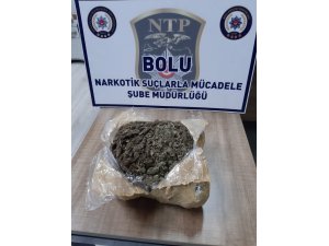 Bolu’da, 1 kilogram uyuşturucuyla yakalanan 2 kişi tutuklandı