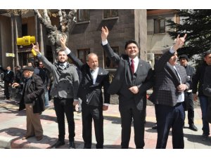 Afyonkarahisar’da MHP’den zafer yürüyüşü