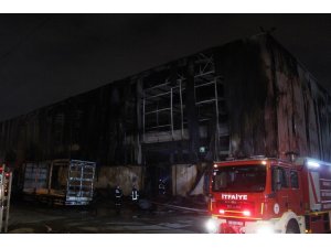 Gebze’deki fabrika yangını 4 saatte söndürüldü