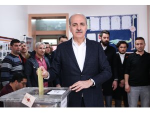 AK Parti Genel Başkanvekili Kurtulmuş, oyunu kullandı