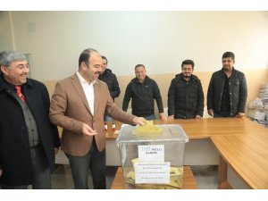 Şanlıurfa Büyükşehir Belediye Başkanı Nihat Çiftçi oyunu kullandı
