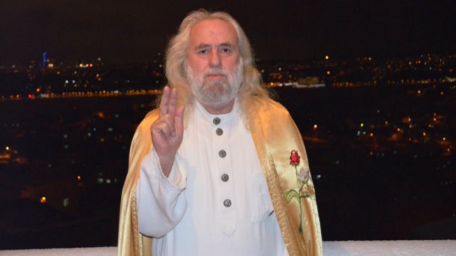 Hasan Mezarcı: Ayasofya kilise olsun!