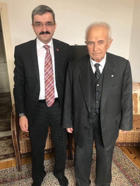 Şeyh-ül Etibba İbrahim Özkoyuncu, hayatını kaybetti.