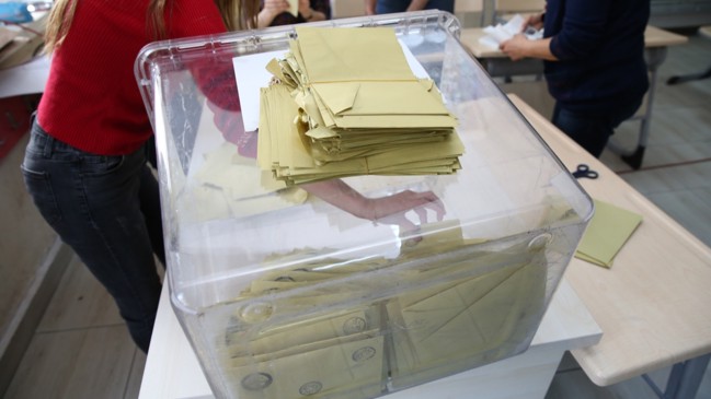 Gaziantep'te Fatma Şahin açık ara önde...