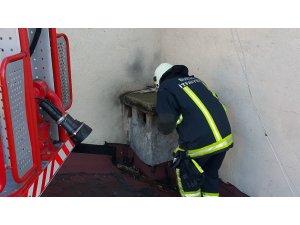 10 gündür girdiği bacadan çıkaramadılar