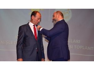 CHP’ den AK Partiye geçen Rasim Daşhan yüzde 53.72 ile yeniden başkan