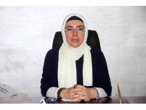 Hükümet Kadın, bağımsız girdi, yine kazandı
