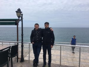 Seçimde  beraberlik pozu