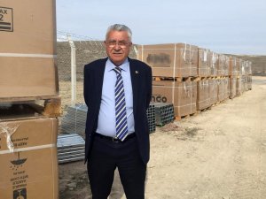 Seçmen o başkanı sandığa gömdü
