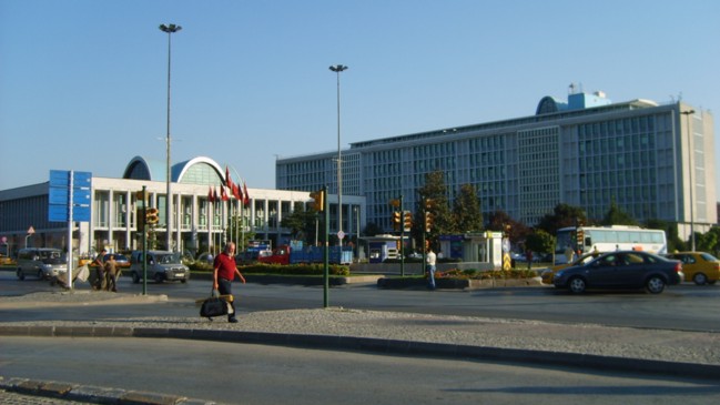 Ezici bir çoğunluk var... İstanbul Büyükşehir Belediye Meclisi AK Parti'nin!