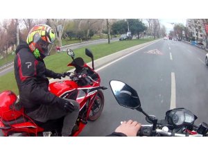 İstanbul’da feci motosiklet kazası kamerada