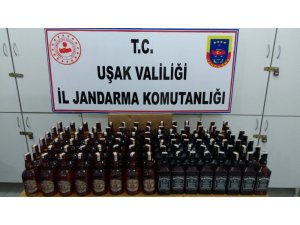 Uşak polisinden sosyal medya üzerinden sahte içki satanlara operasyon