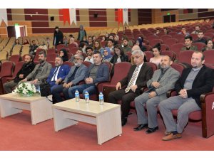 KMÜ'de "Bilim ve Türkçe" konulu panel düzenlendi
