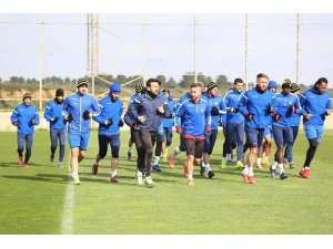 E.Yeni Malatyaspor’u iki kulvarda yoğun maç trafiği bekliyor