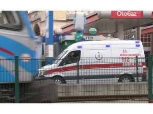 Sultangazi’de yolun karşısına geçmeye çalışan çocuğa tramvay çarptı