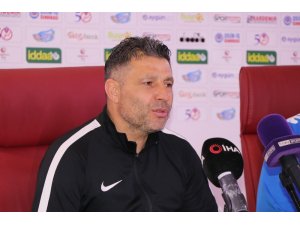 İlhan Özer: “9. dakikayı aşamıyoruz erken gol yiyoruz”