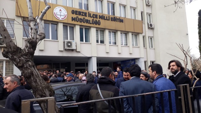 Müdür yardımcısı, öğrencisi tarafından öldürüldü!