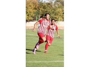 Tayfun ve Orçun  krallıkta iddialı