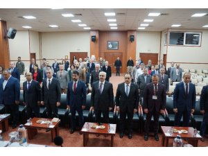 Aydınlı akademisyenler inciri masaya yatırdı