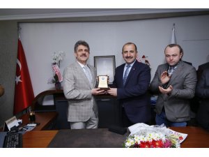 Arsin’de Başkan Gürsoy görevi devraldı