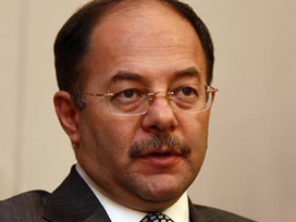 Uzman hekime maaşta yüzde 70 müjdesi