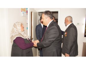 Çubuk Belediye Başkanı Demirbaş'tan şehit ailesine ziyaret