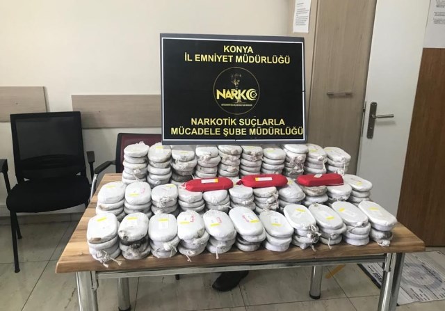 44 kilo 200 gram esrar ele geçirildi