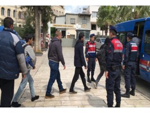 Mersin’de göçmen kaçakçılığı operasyonu