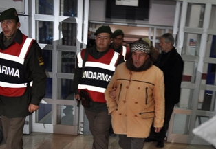 Kaçak kazıya dedektör bahanesi