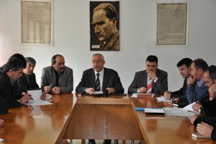 Başkan çat, muhtarlarla bir araya geldi