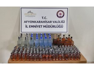 Yabancı plakalı araçta 175 şişe kaçak içki ele geçirildi
