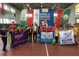 Genç raketler kortta fırtına estirdi