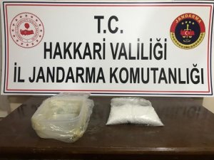 Dere yatağı kenarında bir kilo uyuşturucu ele geçirildi