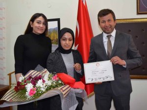 Başkan Bilal Demirci mazbatasını aldı